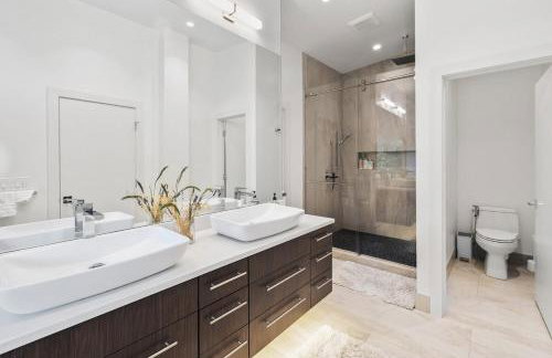 Bayview Modern Luxury by the Lake - Foto 34