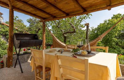 Awesome Home In Macchino With Kitchen - Foto 1