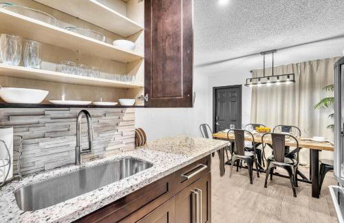 Estelo's Place - Modern townhouse with King bed, only 5 min from the Airport! - Foto 27