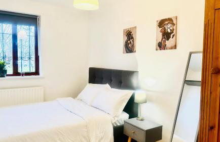 Amazing Location - City of London- 2 Bedroom Stunning Canal View House With Private Garden,Parking & Balcony - Foto 34