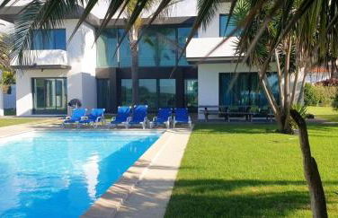 Luxury Villas - Photo 27