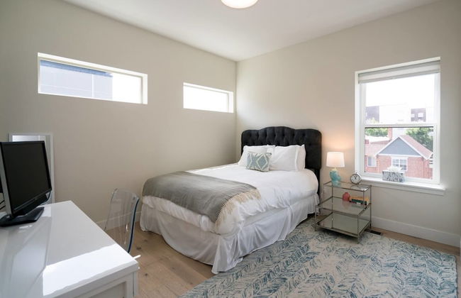 Regal Rooftop Retreat Rise Above the Ordinary - Foto 4