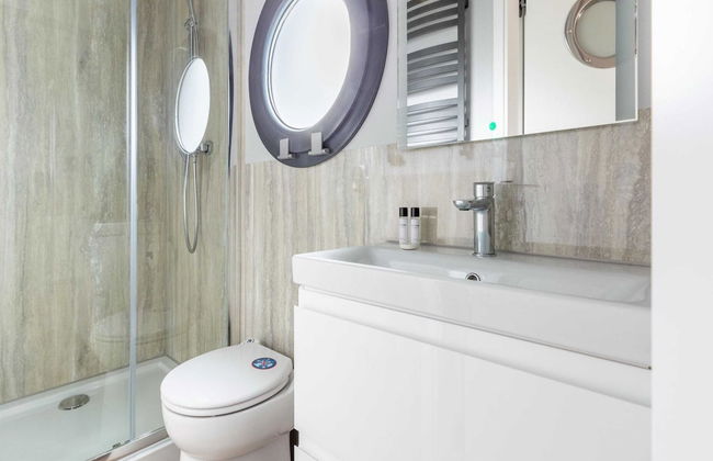 Luxury Houseboat in Volendam Marina - Foto 12