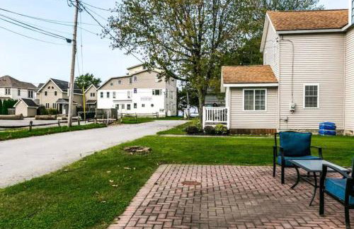 Luxurious 5 BR Home in the Heart of Sylvan Beach - Foto 57