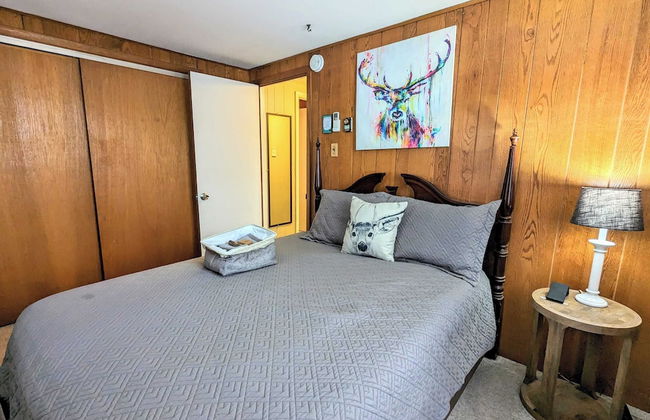 Harmony Cottage by Avantstay Lake Access, Hot Tub, Fire Pit, & Game Room - Foto 20