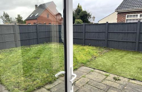 Large 5 Bedroom House Sleeps 10 Ideal for Contractors - Foto 26