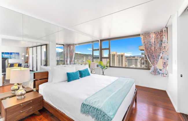 High Floor Ocean View Condo (King Bed and Parking) - Foto 10