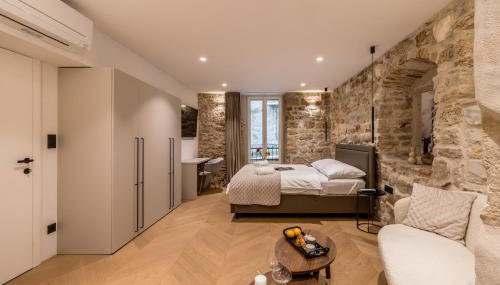 Stone villa NEPOT - in center - rooftop terrace - Foto 3, towels, wardrobe