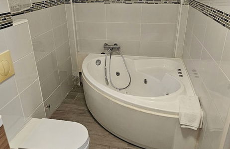 Aparthotel in Le Diamant with swimming pool and garden - Photo 9