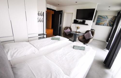 HH 05 by ROCKCHAIR - SUPERHOST Status - Modernes Apartment mit sonnigem Balkon & premium Boxspringbetten in Winterhude - Hamburg Top Geheimtipp - Foto 30