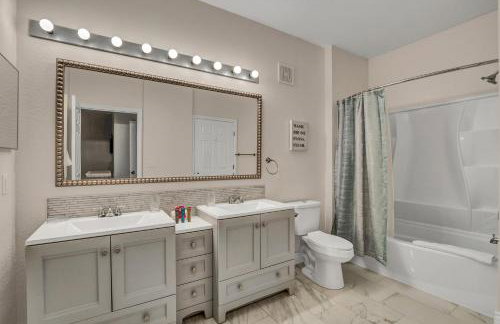 7664 Comrow Street #104 - Foto 17