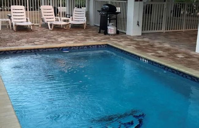 5 Beautiful 4 Bed 3 Bath Pool Home w Free Dock - Foto 8