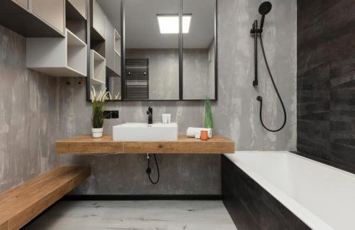 Industrial Pet-Friendly Apartment with Movie Projector by Noclegi Renters - Foto 16