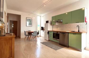 Edles Apartment in Architektenvilla mit großem Pool, Sauna, Dachterrasse und malerischem Garten - Foto 5