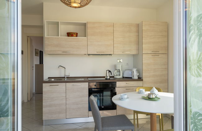 1 bedroom Apartment in San Bartolomeo al Mare with terrace - Photo 5