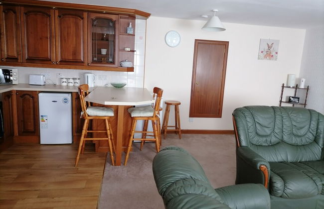 Impeccable 2-bed Flat in Wick - Photo 18