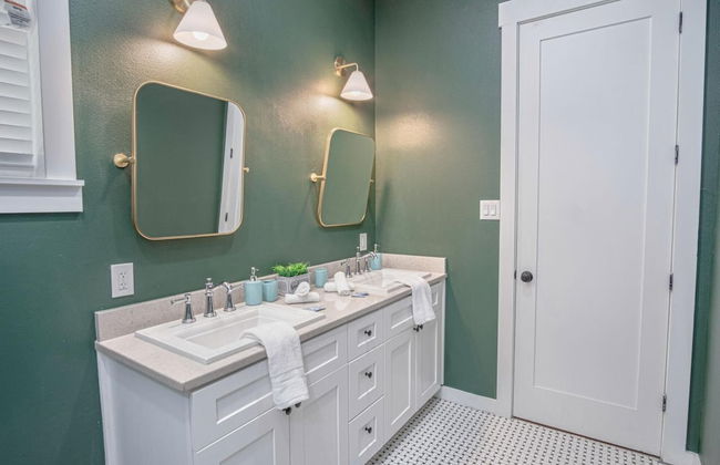 Comfy and Incredible Fenced 2BR 2 BA Near Downtown - Foto 17