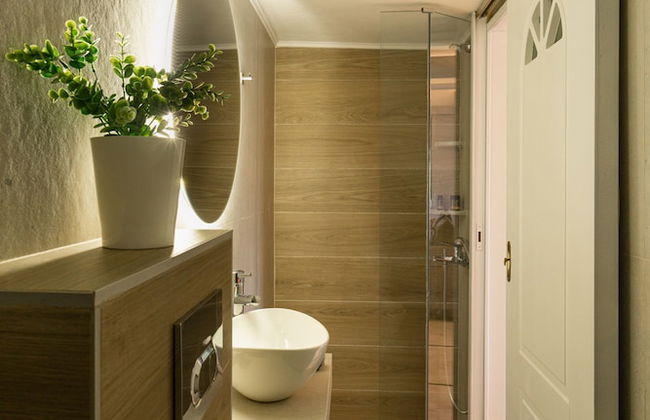 Superb Villa - Private Pool Jacuzzi Sauna Gym - Photo 26