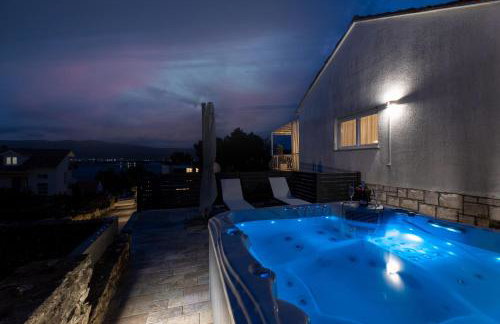 Treno, Luxurious Apartment with Jacuzzi and Sea-View - Foto 55