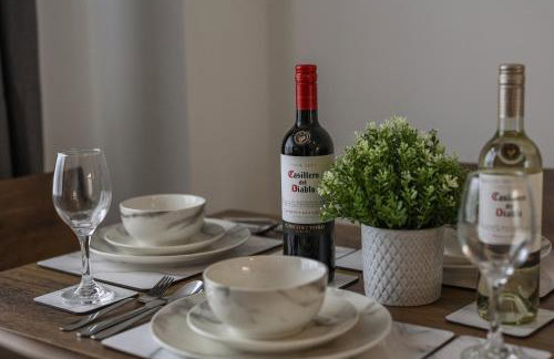 3 Bedroom House with Free Parking - Foto 37