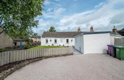 Charming Forfar House and Hot Tub - Foto 38