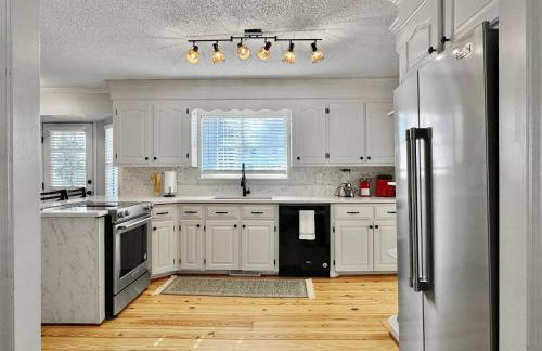 Cozy Home Away From Home - Pet-friendly, King bed - Foto 5