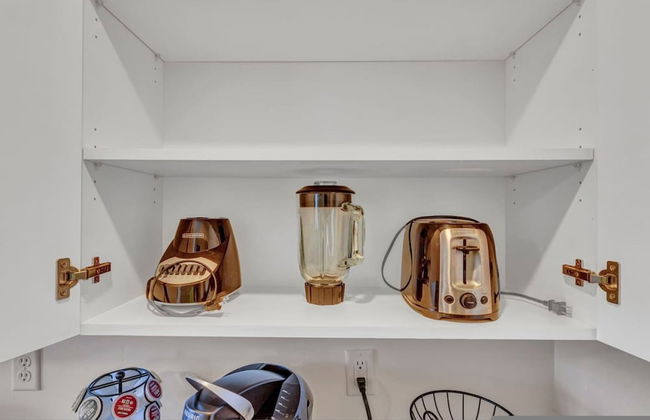 Charming 2BR w King Queen Close to SLC - Foto 12