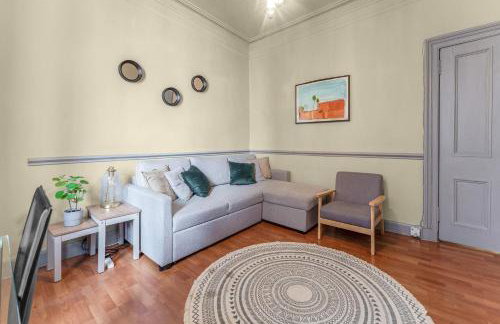 Central, Cozy 2BR-1BA-Haymarket - with Parking - Foto 18