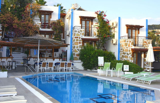 Dasis Hotel & Suites - Photo 33