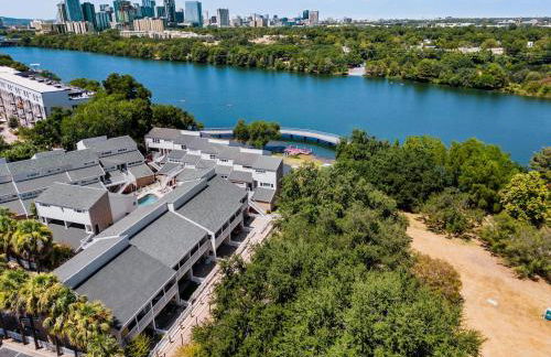 Minutes to ACL Downtown Retreat - Pool & Lake Access - Foto 20