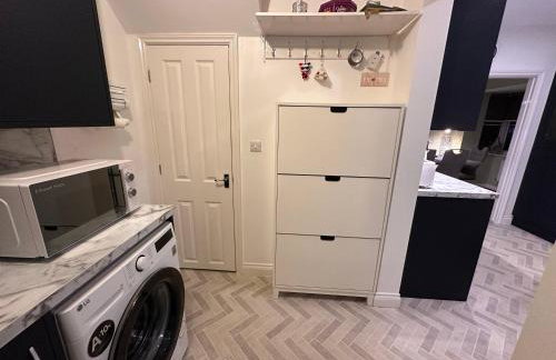 Cosy detached 3-bed, free parking, near Manchester - Foto 21