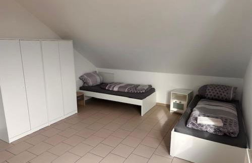 4 Personen I 2 Schlafzimmer I Wohnung Wörrstadt mit Parkplatz - Foto 3