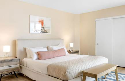 Beachfront Home w Ocean Views • Right on Mission Beach Belmont by AvantStay - Foto 36