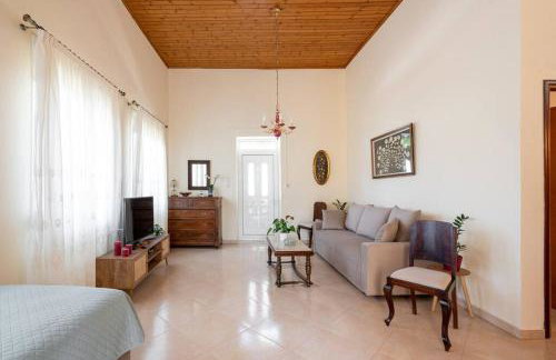 Manos Home - Photo 11