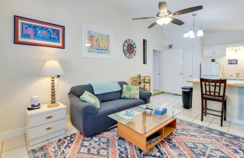 Less Than 1 Mi to Nokomis Beach Tranquil Couples Retreat - Foto 9