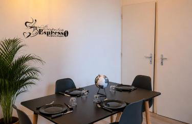 "Le Petit Paradis" au Centre Ville d'Oyonnax - Foto 13