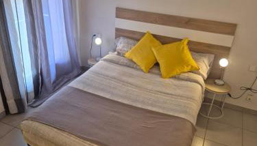 APT6 apartament amb ascensor al centre de Vic , ideal parelles APTGARBI - Foto 2