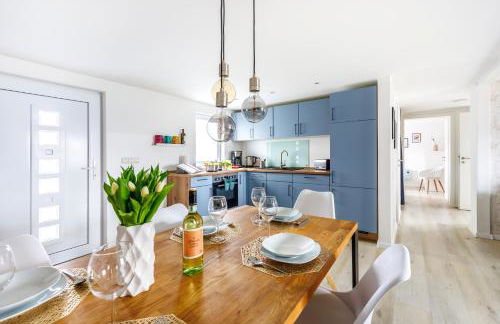 Ferienhaus Seeliebe 70 QM I 2 Schlafzimmer I 5 min zum See I überdachte Terrasse I nahe Werbellinsee - Photo 1