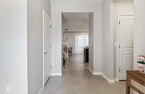 Stunning 5B45B, Heated Pool & BBQ - Photo 11