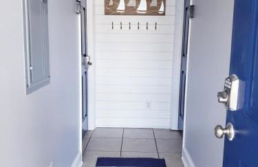 Coastal Castaway-Beach Retreat-Steps 2 Sand-Sleep 10-Pool-Hot tub - Foto 30