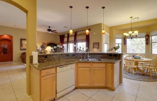 Private Pool and Resort Perks Phoenix Golf Getaway - Foto 12