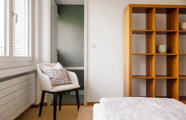 Luxury Apartment With Terrace and Garden Free Parking Smart TV etc - Foto 7