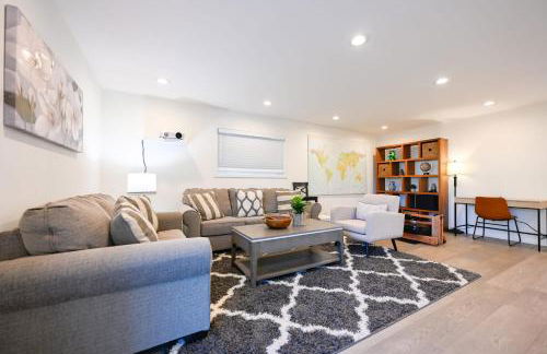 @ Marbella Lane - Exquisite Home 3BR - Photo 51