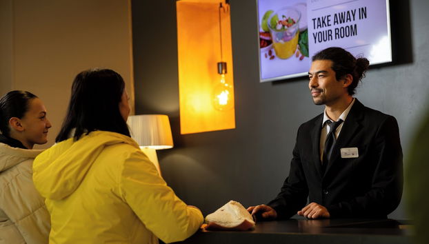 Seven Urban Suites Nantes Centre - Foto 4, Recepción