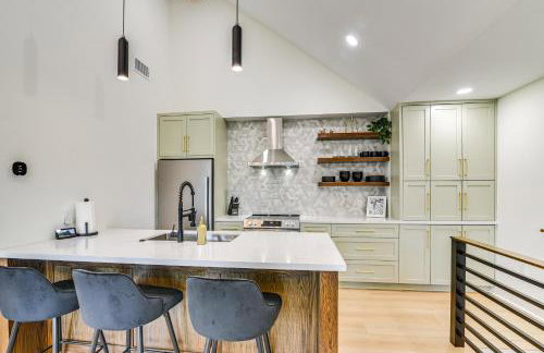 Walk to Shops and Eats! Couples Retreat in Galveston - Foto 15