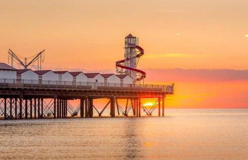 Grand 2 bed Georgian apartment at Florence House with king bed, in the heart of Herne Bay & 300m from beach - Foto 15