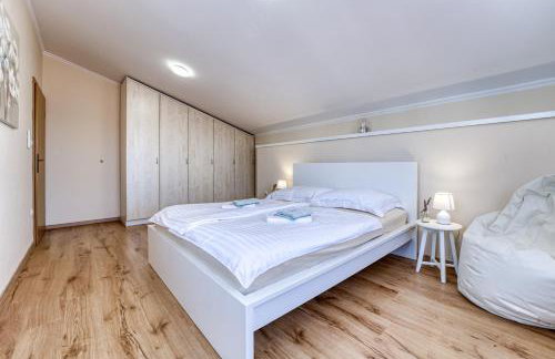 Pool House Edita - Happy Rentals - Foto 44