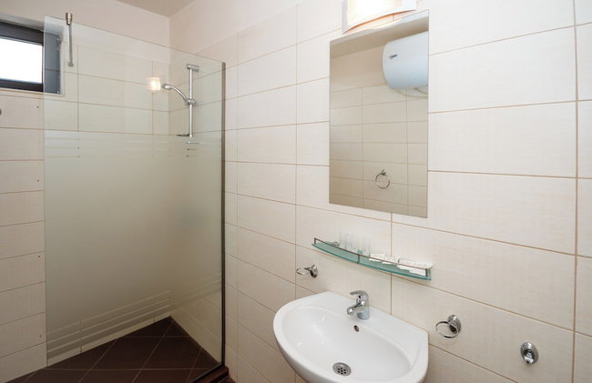 New Line Village Apartments, up to 4 Guests - Foto 17