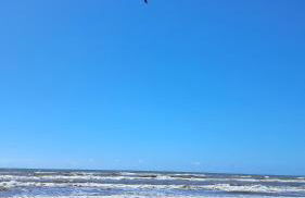 Confortável apartamento na praia - Foto 2