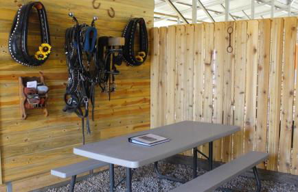 Canyonlands Barn Cabin with Loft, Full Kitchen, Dining Area for Large Groups - Photo 11
